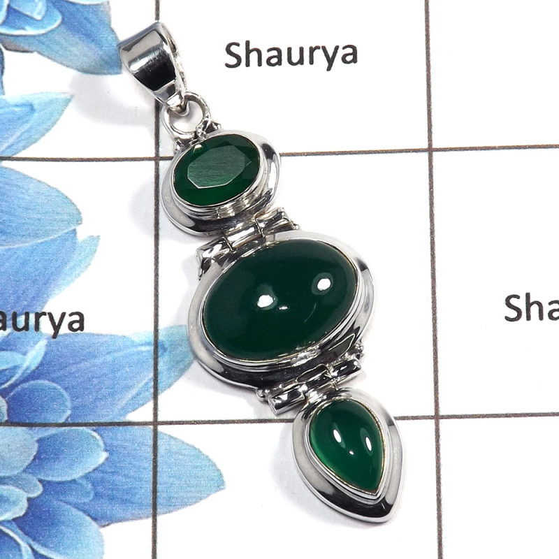 Green Onyx Cab & Cut J - NSP984 - Party Look Natural Green Onyx Cab & Cut Gemstone 925 Sterling Silver Pendant