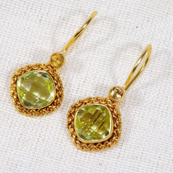 Lemon Quartz, Cirtine G - BGE998-8mm Cushion with 3mm Round 18 crt Gold Plated 925 Sterlin