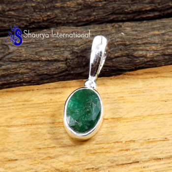 Emerald C - SFJ963-Glorious Natural Emerald Trendy Pendants 925 Sterling Sil